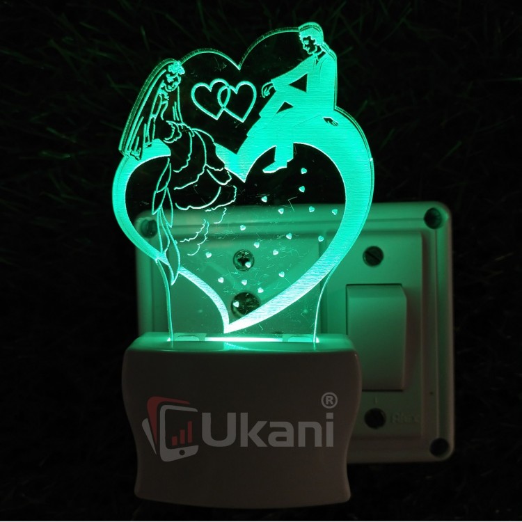 UKANI 3D  Love Couple with heart  Night lamp with 7 color automatic Changing Light For Home bedroom Gift  Cafe Office Valentine Gift 