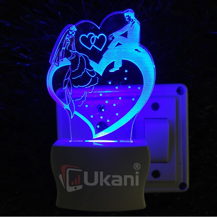 UKANI 3D  Love Couple with heart  Night lamp with 7 color automatic Changing Light For Home bedroom Gift  Cafe Office Valentine Gift 